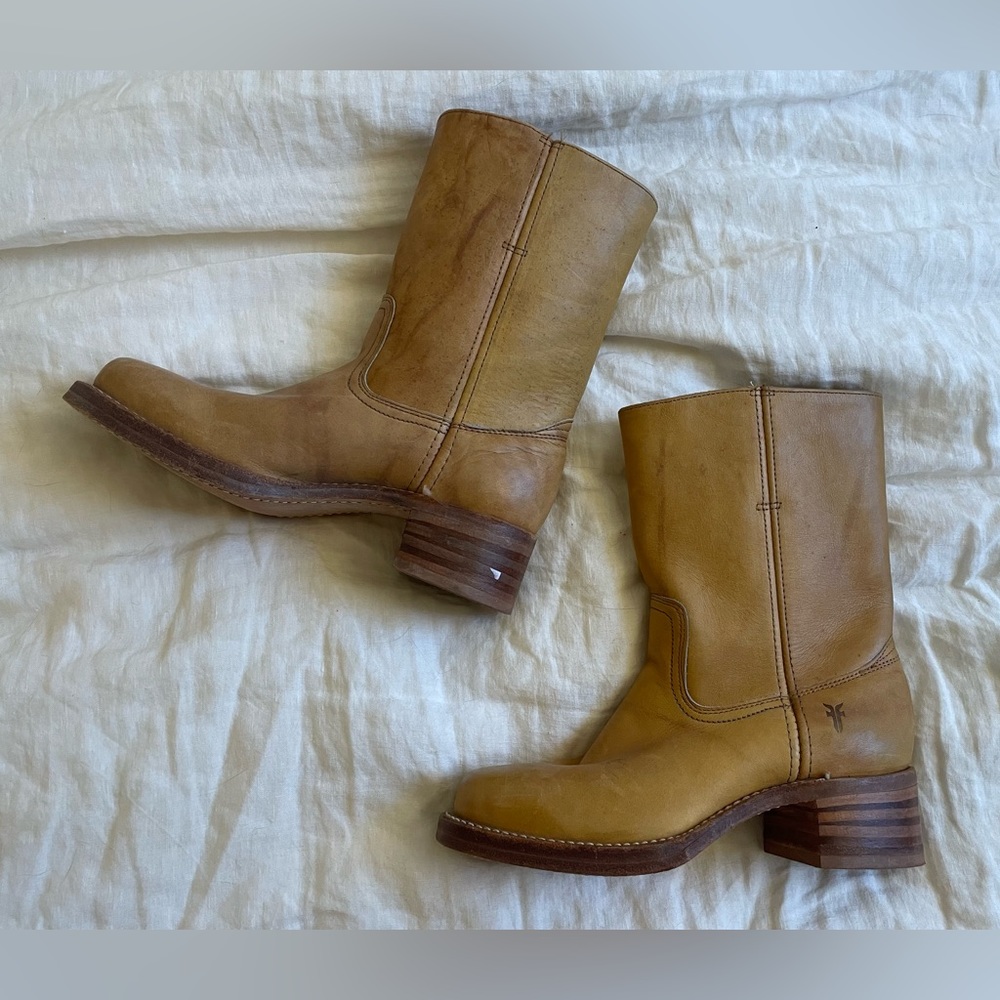 Frye campus boots in banana